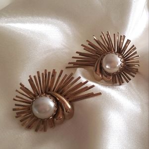 Vintage Pearl Clip-on Earrings